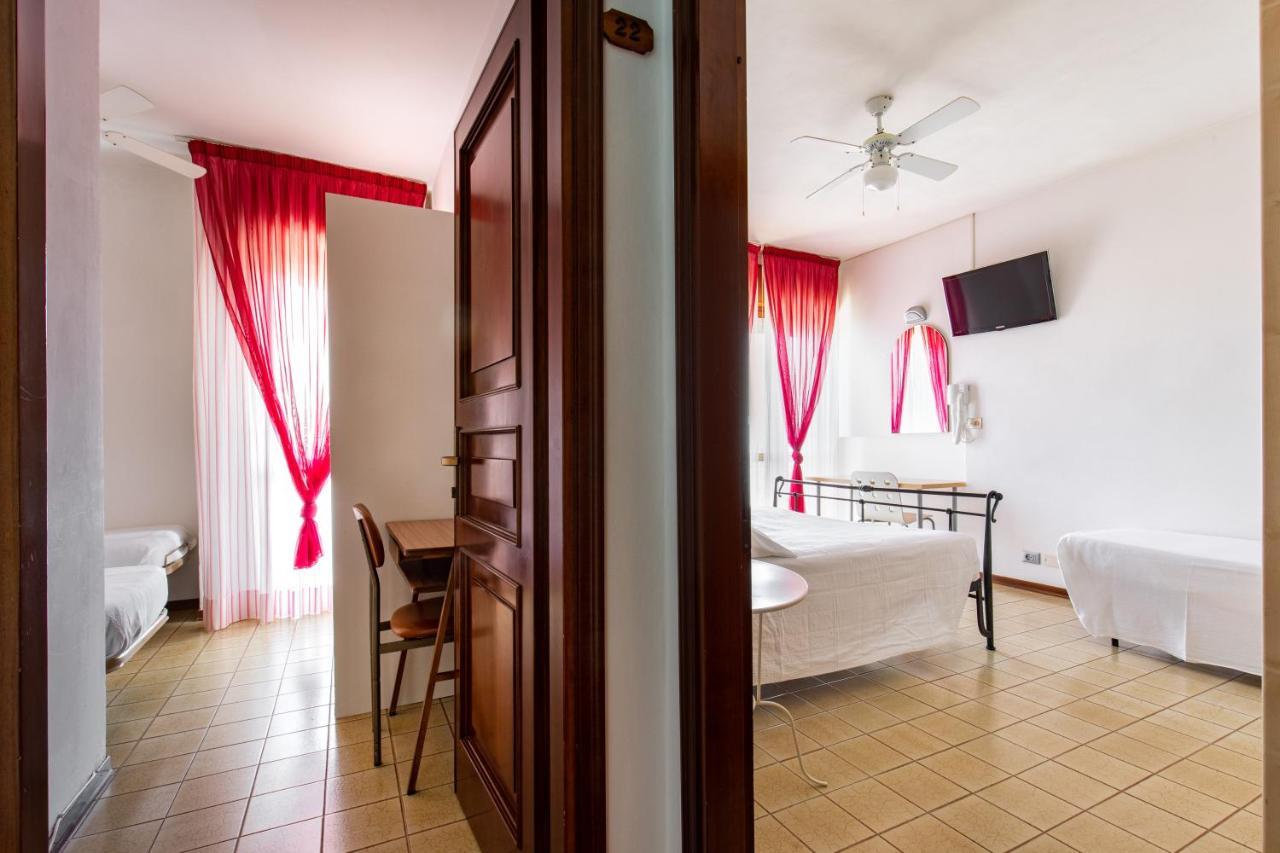 Hotel Palos Rimini Exteriör bild