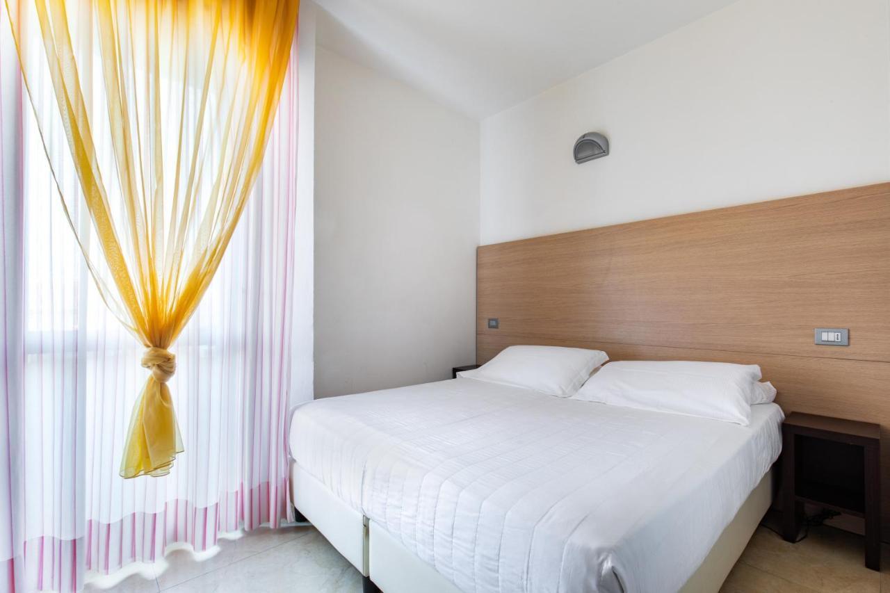 Hotel Palos Rimini Exteriör bild