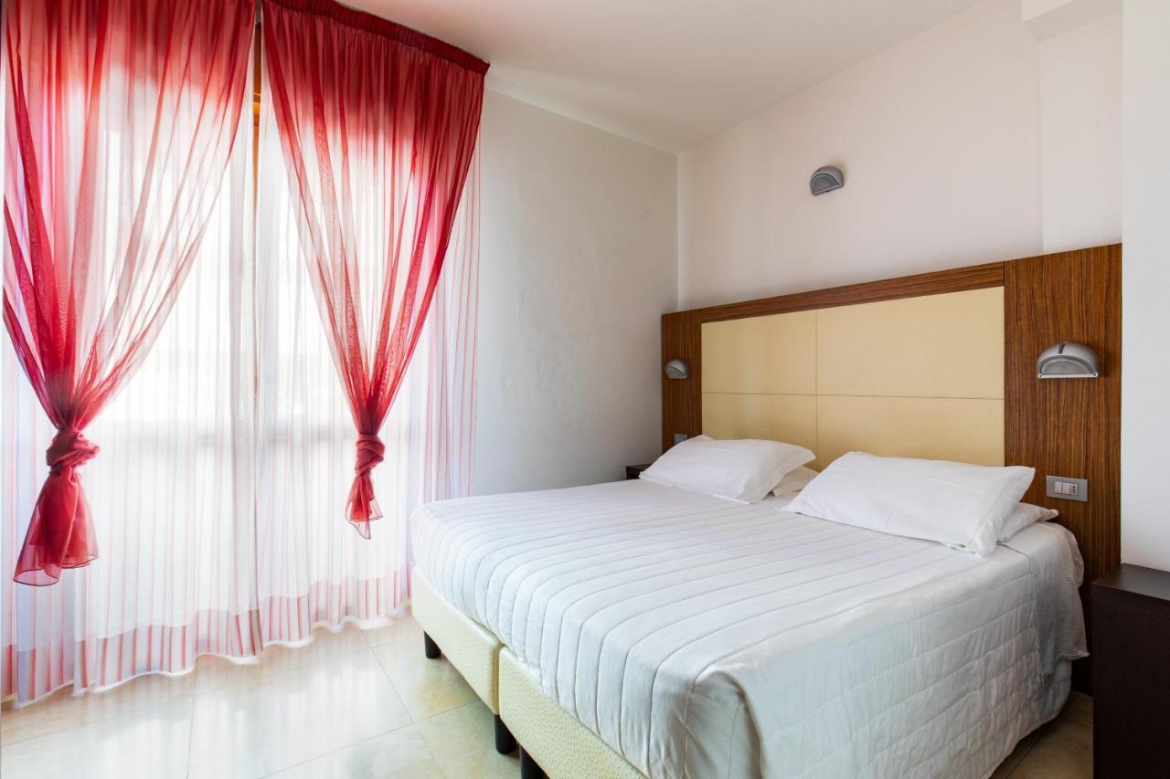 Hotel Palos Rimini Exteriör bild