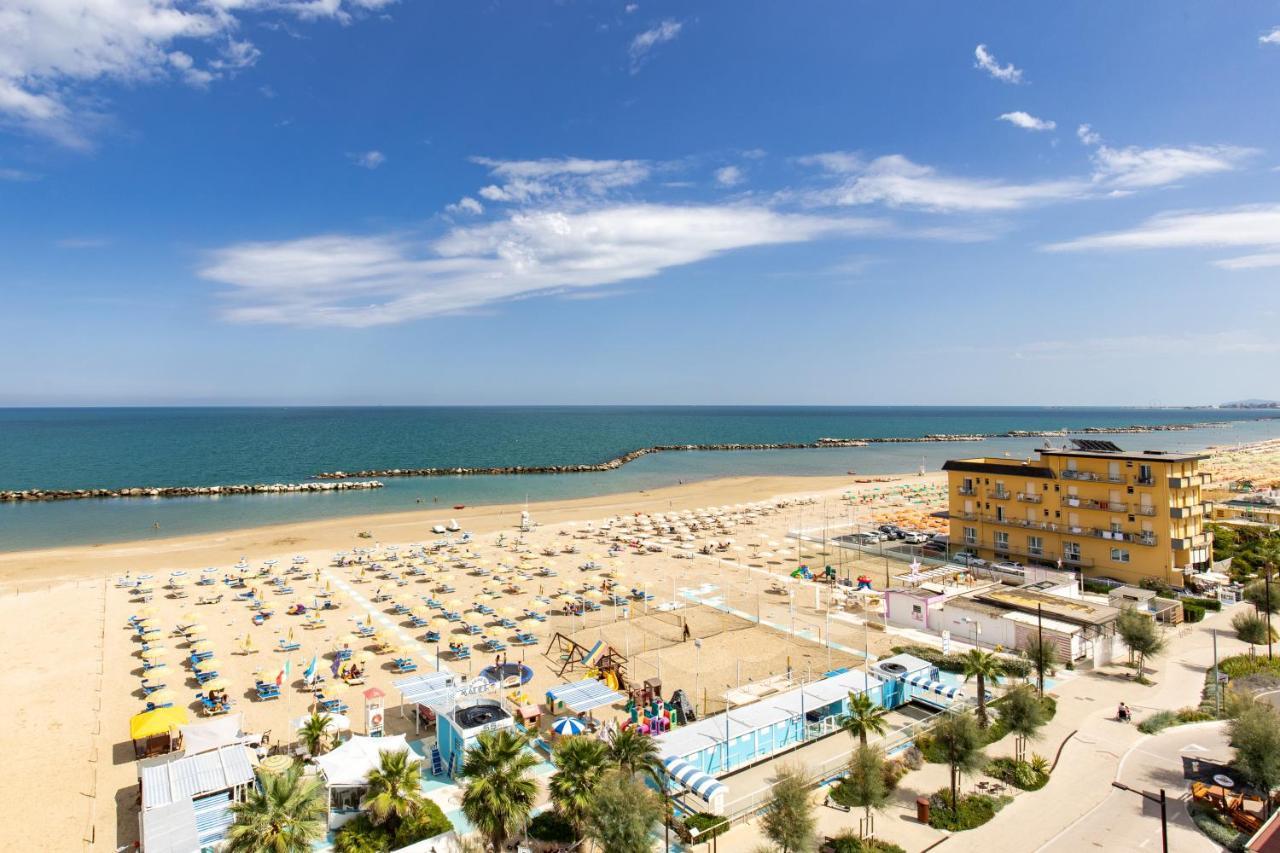 Hotel Palos Rimini Exteriör bild