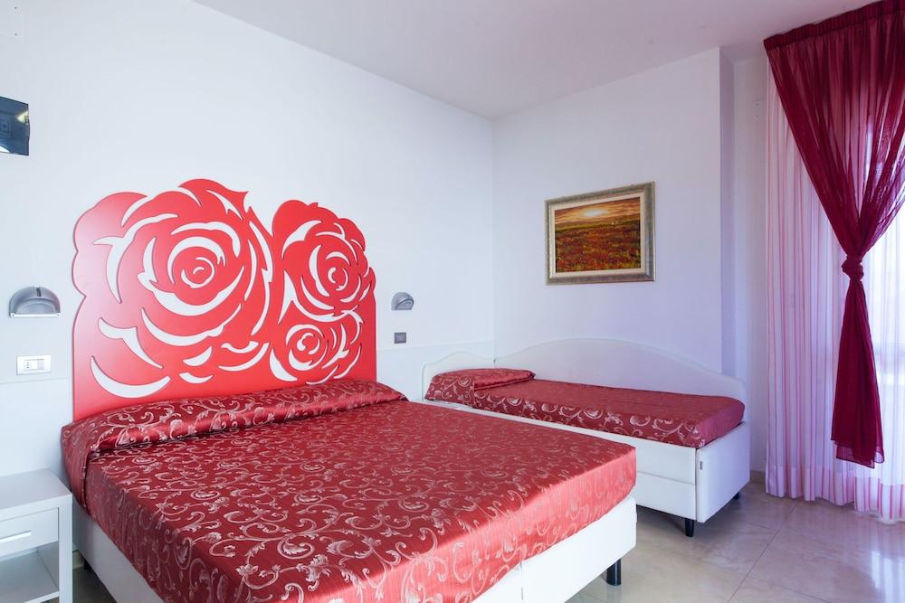 Hotel Palos Rimini Exteriör bild