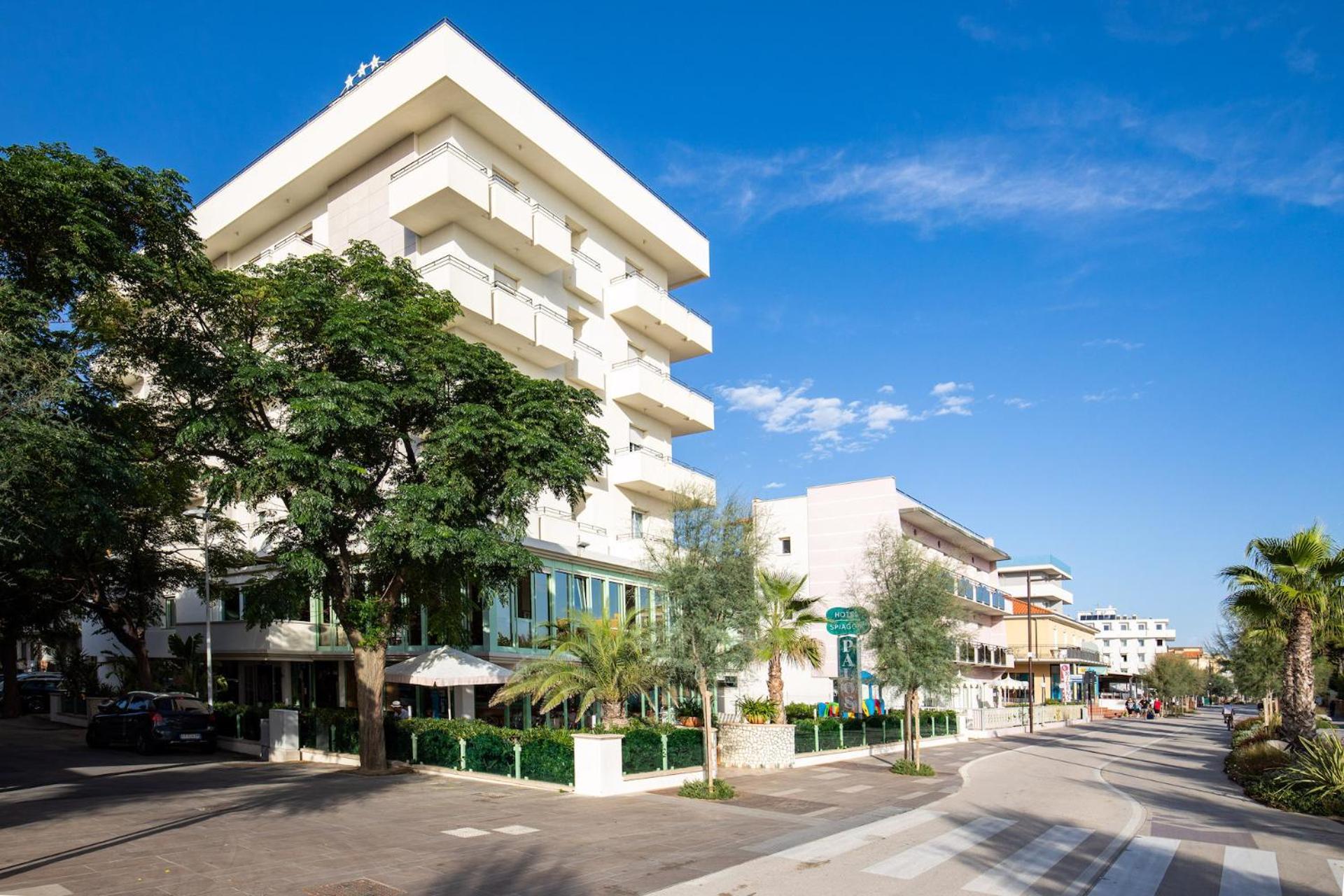 Hotel Palos Rimini Exteriör bild