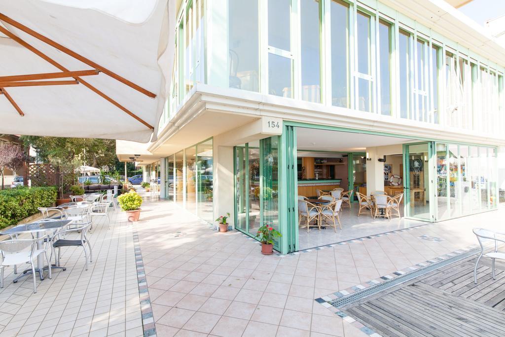 Hotel Palos Rimini Exteriör bild