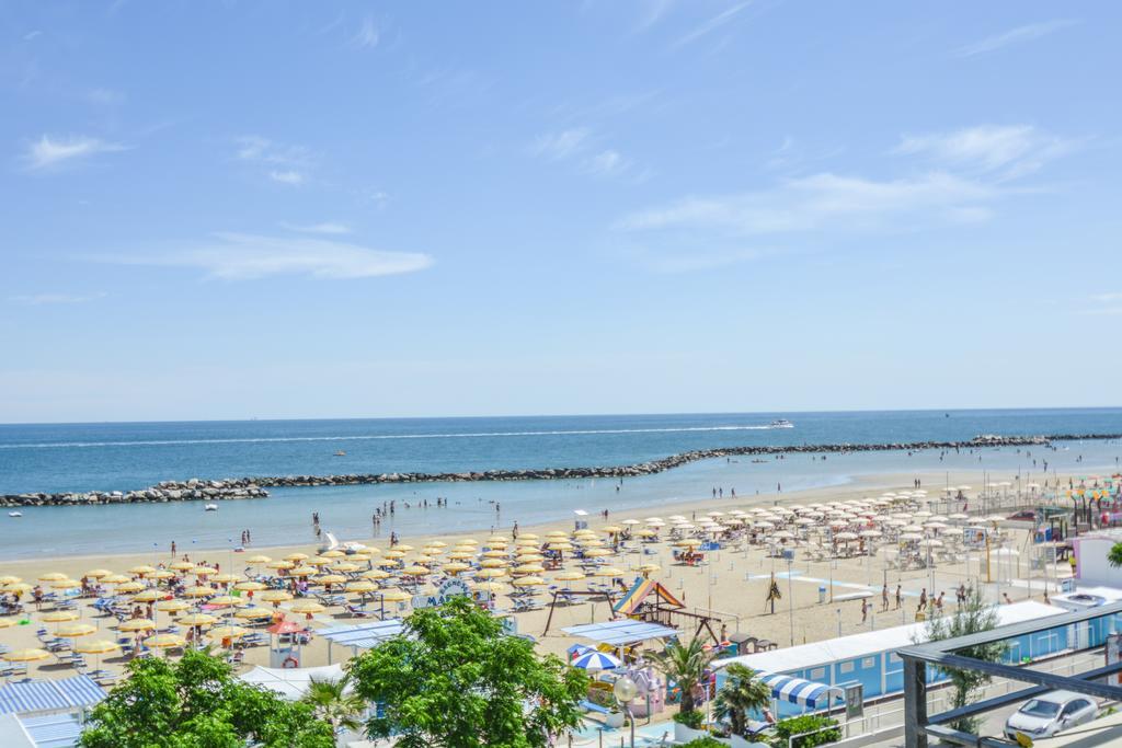Hotel Palos Rimini Exteriör bild